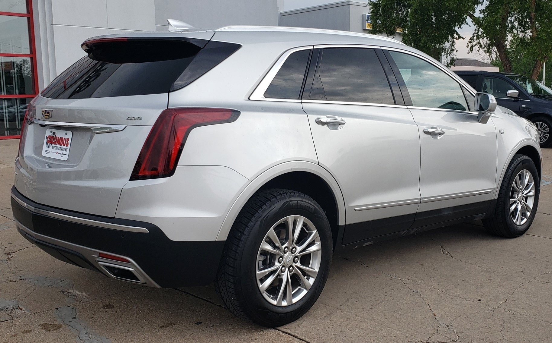 Used 2020 Cadillac XT5 Premium Luxury with VIN 1GYKNDRS7LZ166774 for sale in Columbus, NE