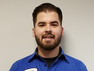 Staff member Derek Davis from ID_1cec949b3aa4