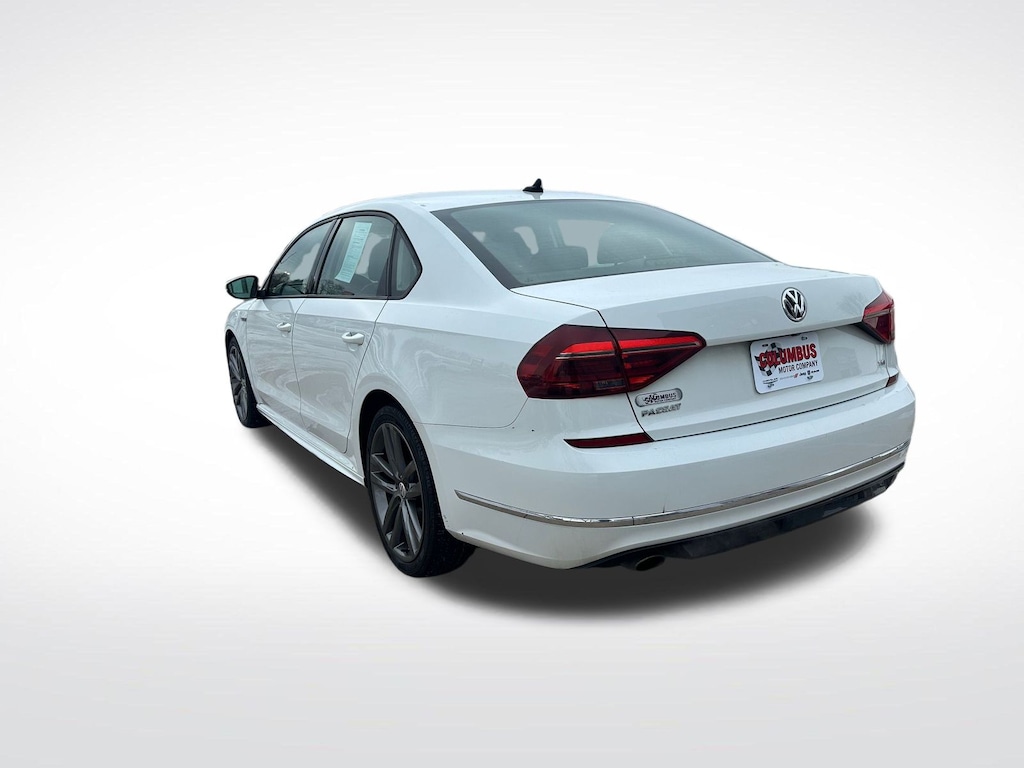 Used 2018 Volkswagen Passat 2.0T R-Line Sedan