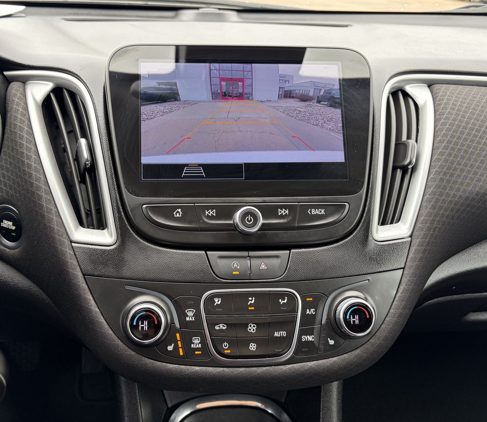 2023 Chevrolet Malibu 1LT - Photo 20