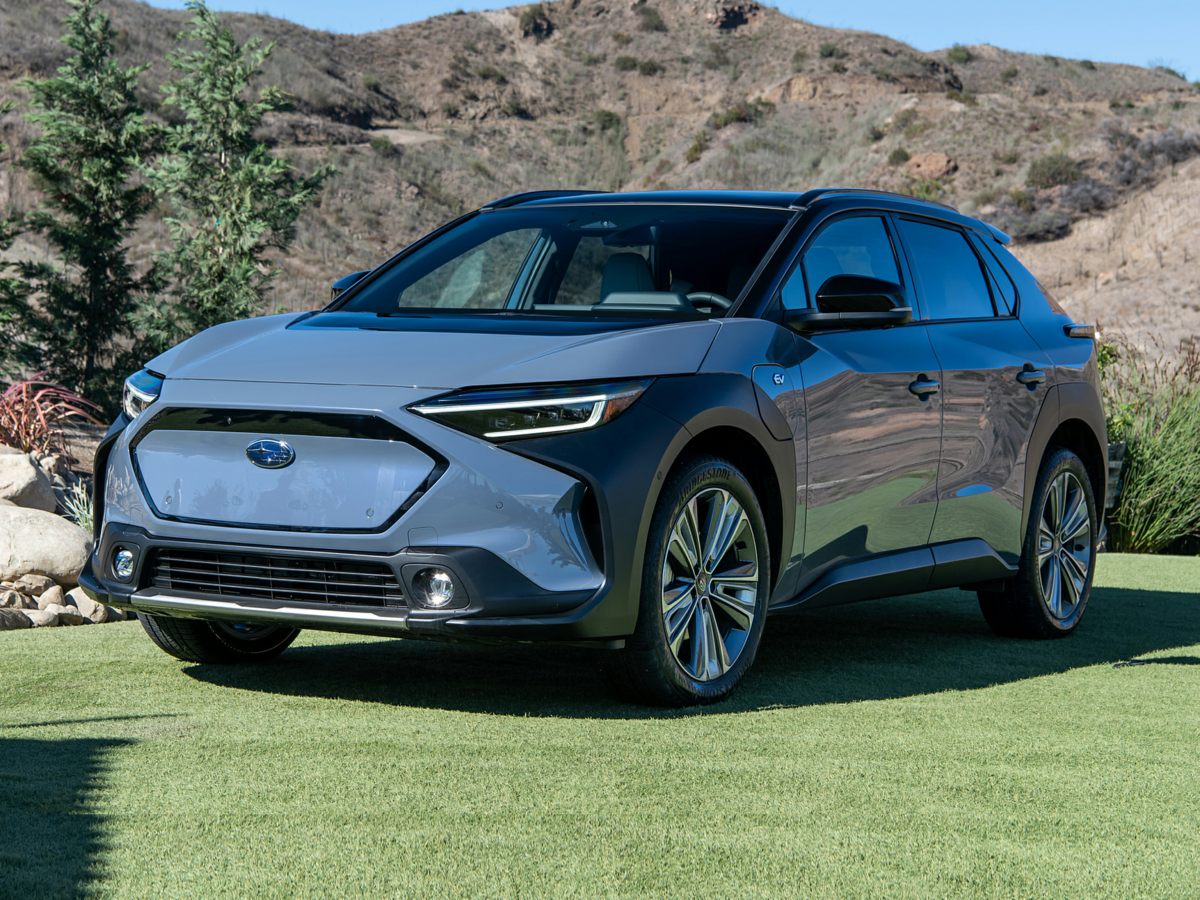 2023 Subaru SOLTERRA Limited's photo