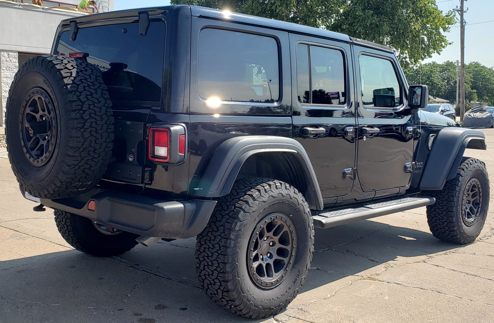 Used 2022 Jeep Wrangler Unlimited High Tide with VIN 1C4HJXDGXNW204132 for sale in Columbus, NE