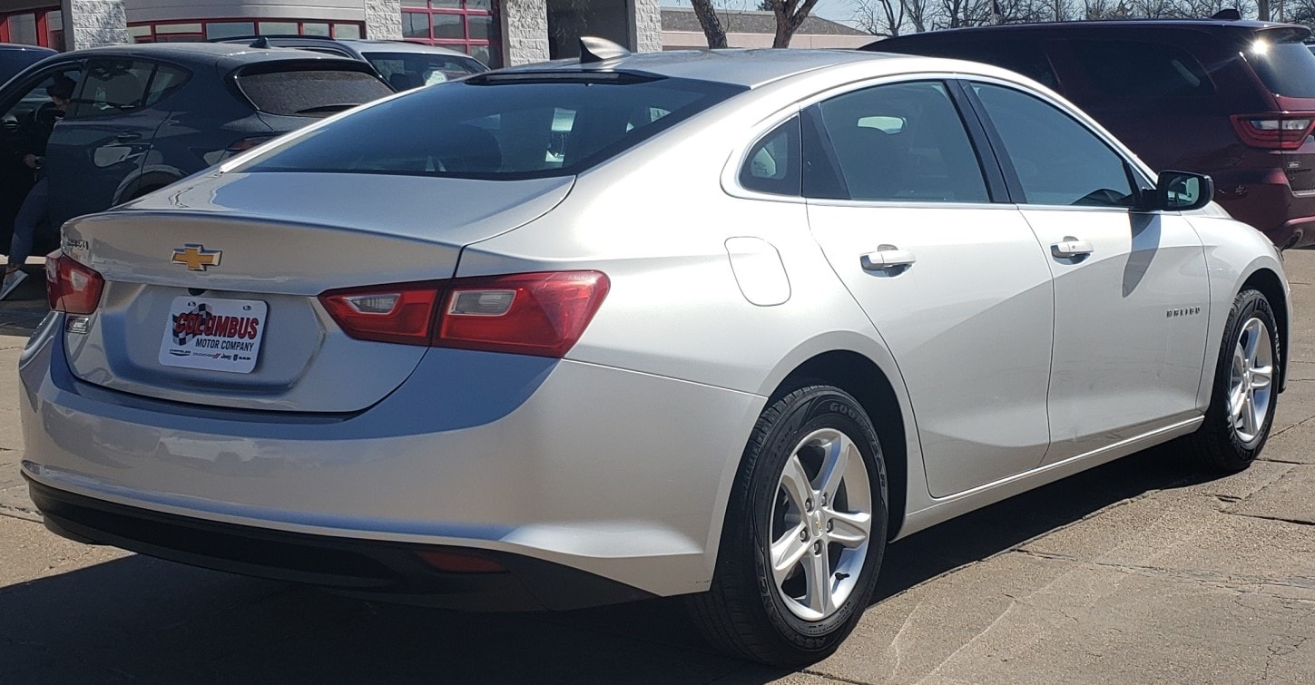 Used 2019 Chevrolet Malibu 1FL with VIN 1G1ZC5ST0KF167955 for sale in Columbus, NE