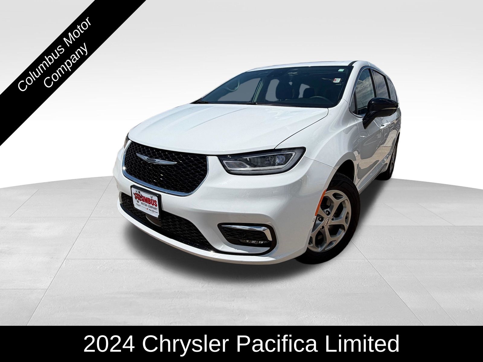 2024 Chrysler Pacifica Limited AWD's photo
