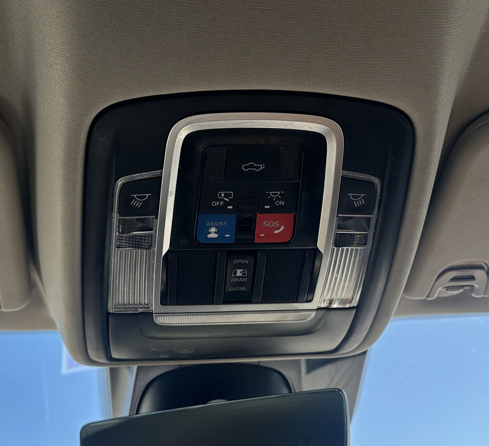 2023 RAM Ram 1500 Pickup Longhorn - Photo 20