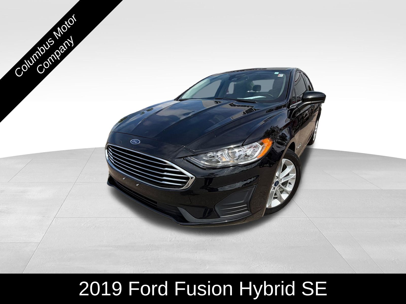 2019 Ford Fusion SE's photo