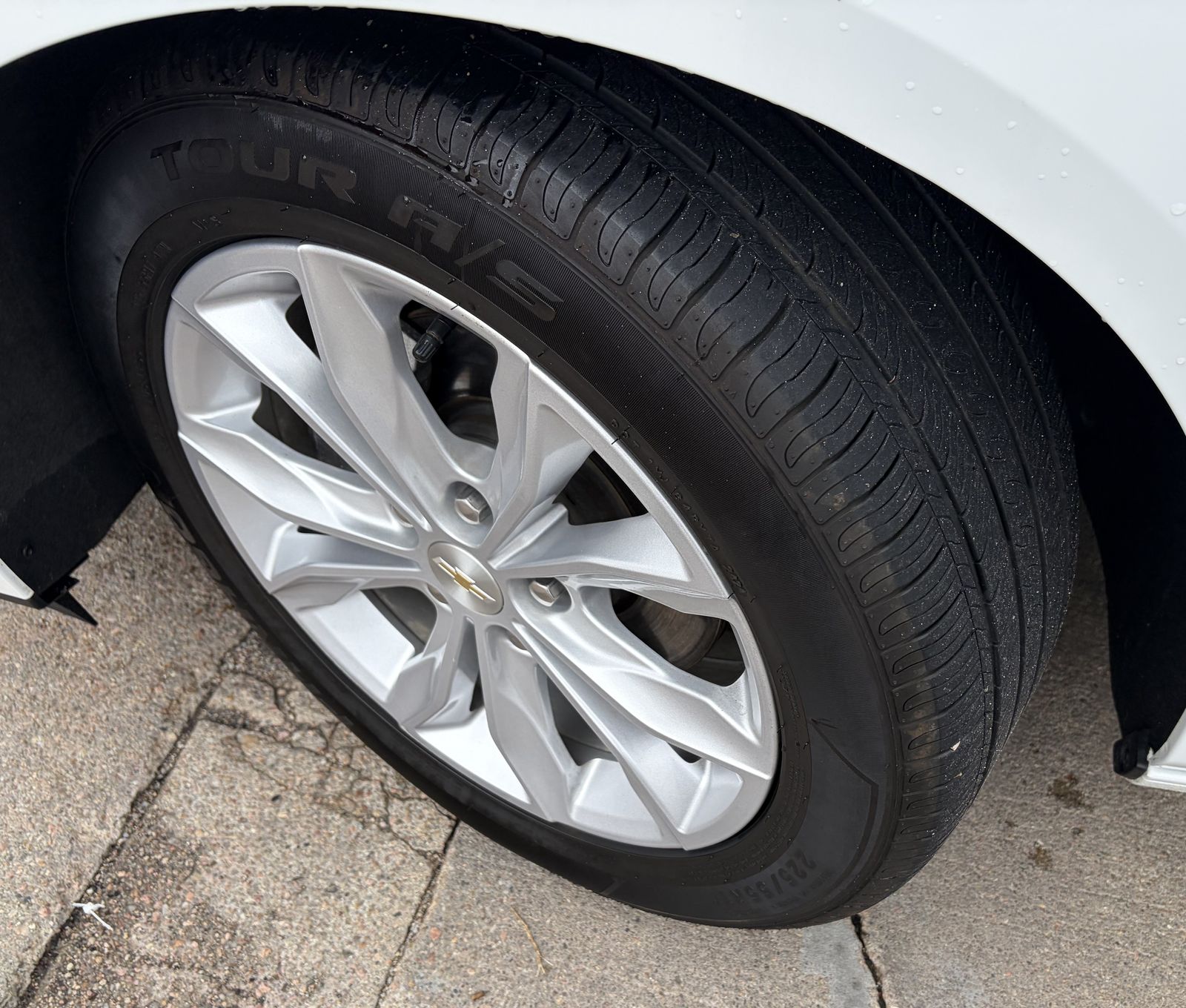 2023 Chevrolet Malibu 1LT - Photo 11