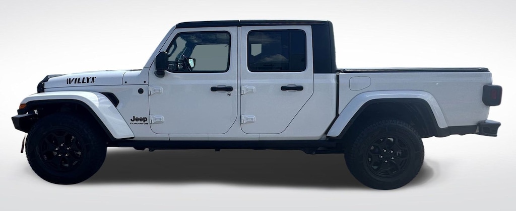 Used 2022 Jeep Gladiator Willys Truck