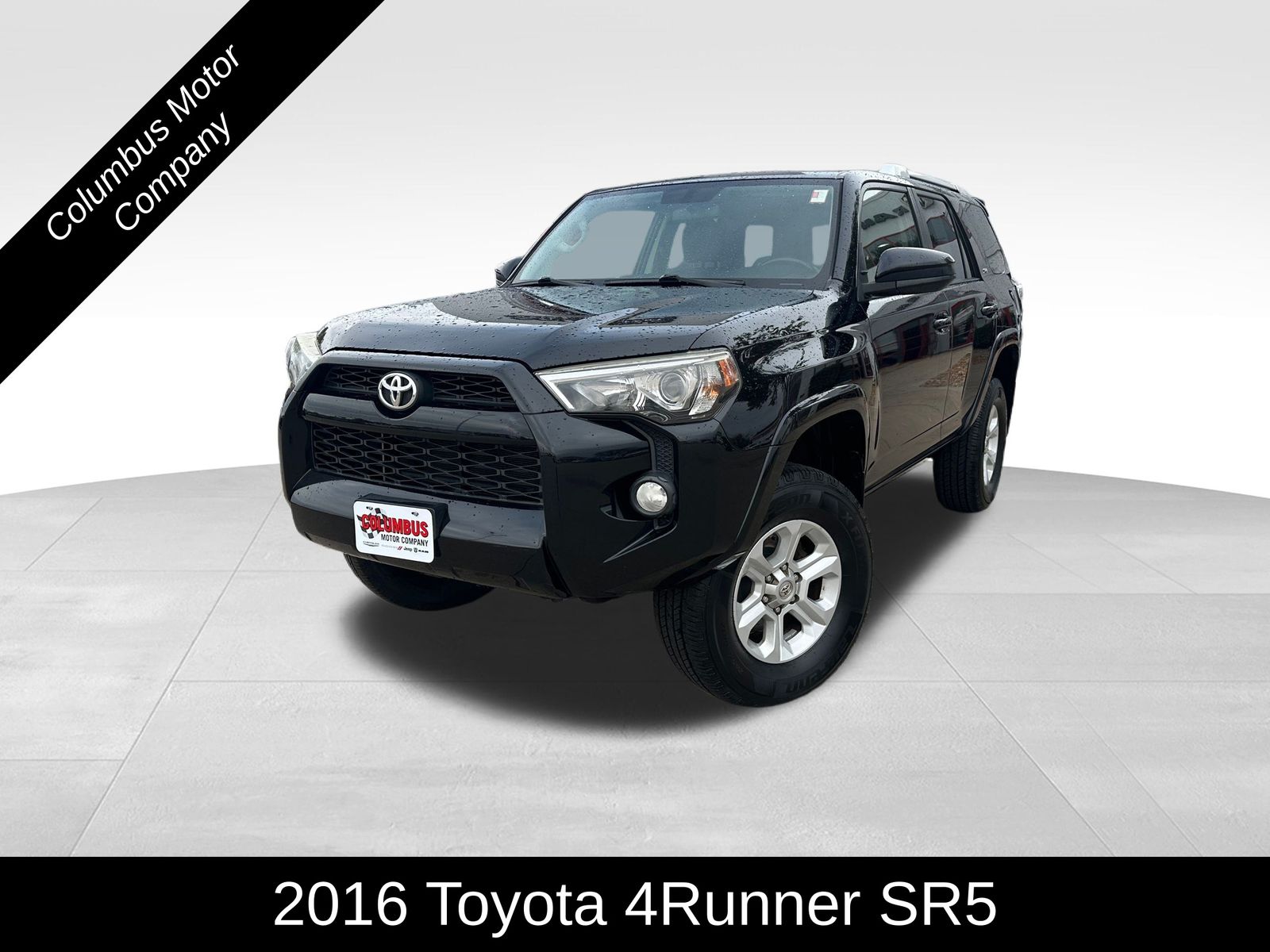 2016 Toyota 4Runner SR5's photo