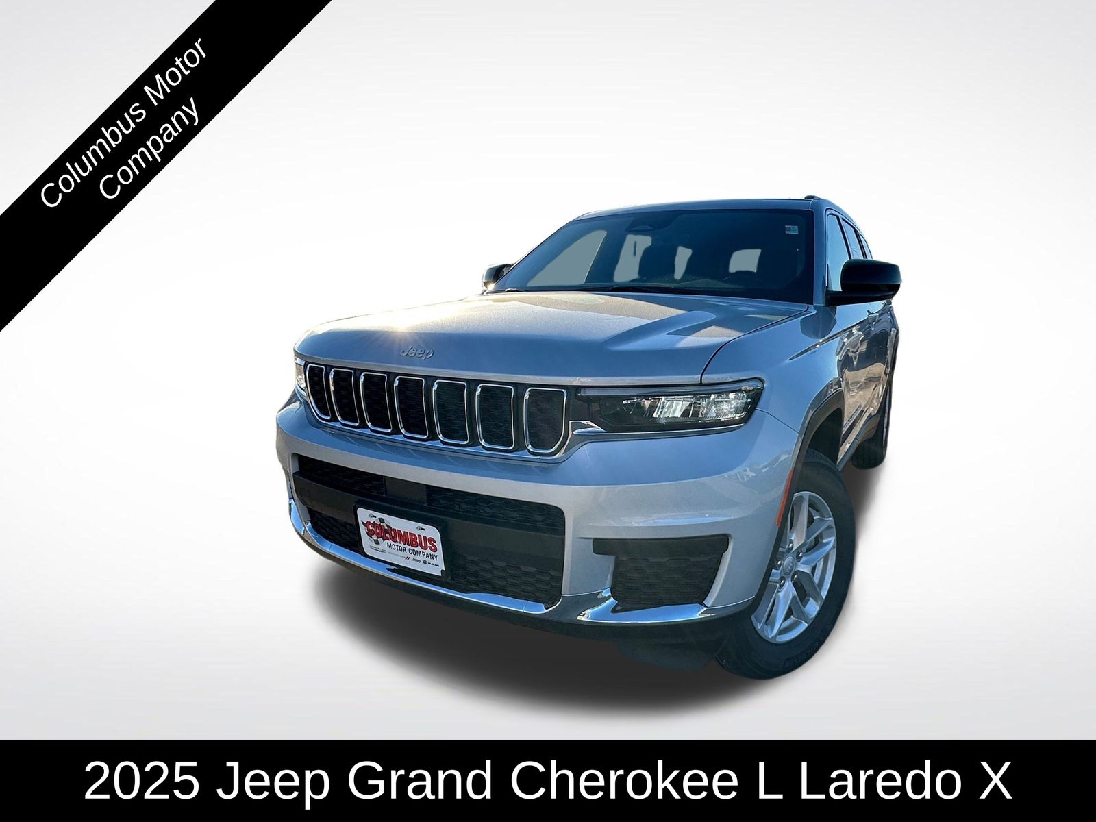 2025 Jeep Grand Cherokee L Laredo's photo