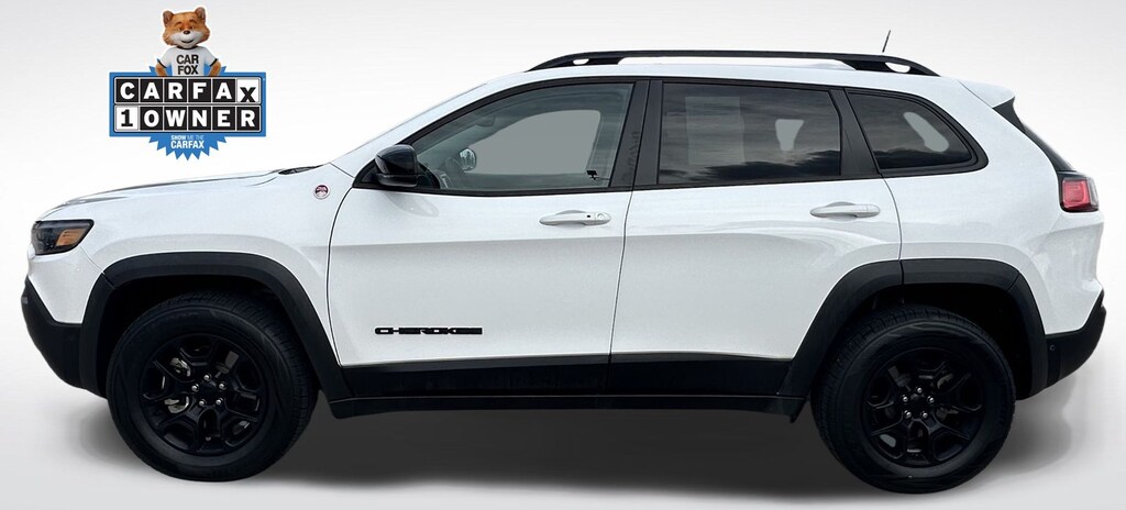 Used 2023 Jeep Cherokee Trailhawk SUV
