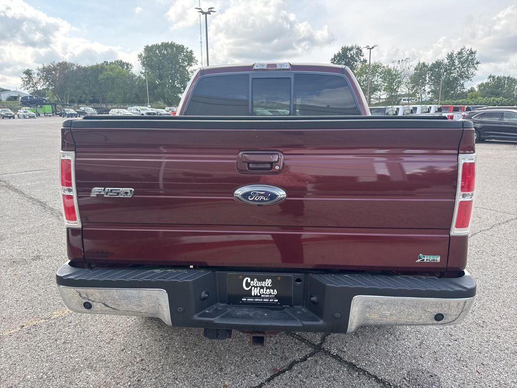 2010 Ford F-150 Lariat photo 2