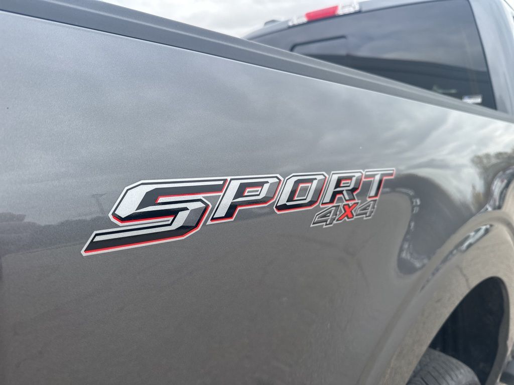 2023 Ford F-150 XLT photo 4