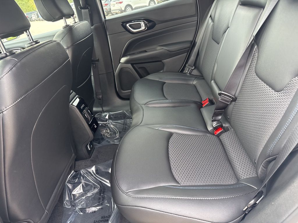 2026 Jeep Compass Altitude - Photo 18