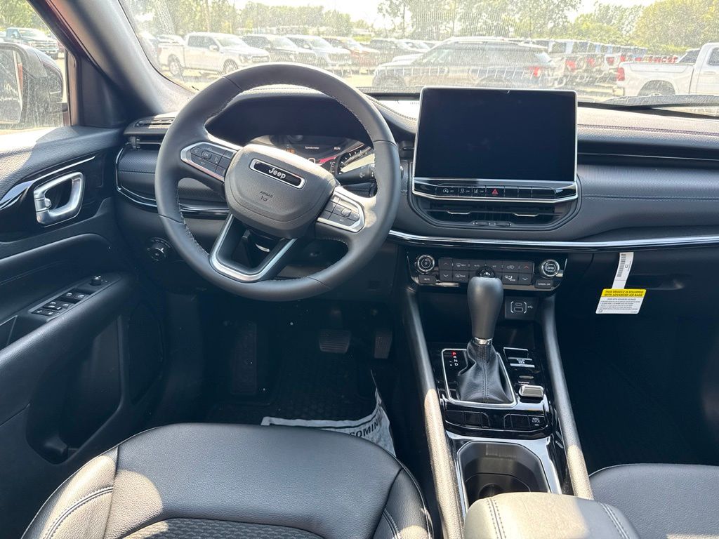 2026 Jeep Compass Latitude Altitude - Photo 9