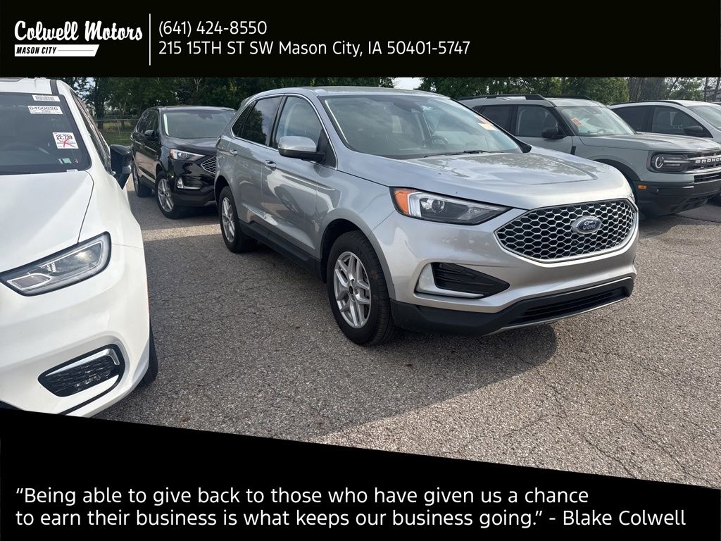 2024 Ford Edge SEL AWD's photo