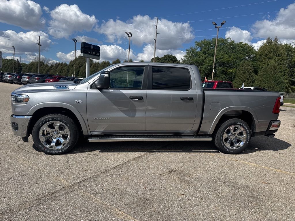 New 2026 Ram 1500 BIG HORN CREW CAB 4X4 5'7 BOX Pickup