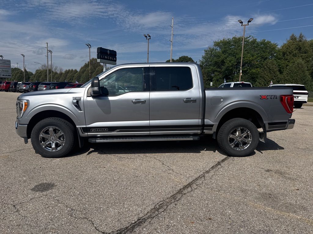2021 Ford F-150 XLT photo 4