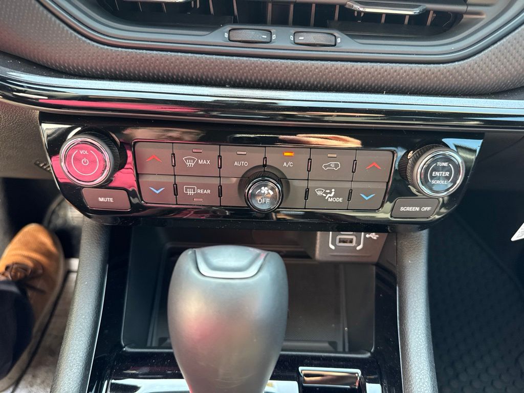 2026 Jeep Compass Latitude Altitude - Photo 18