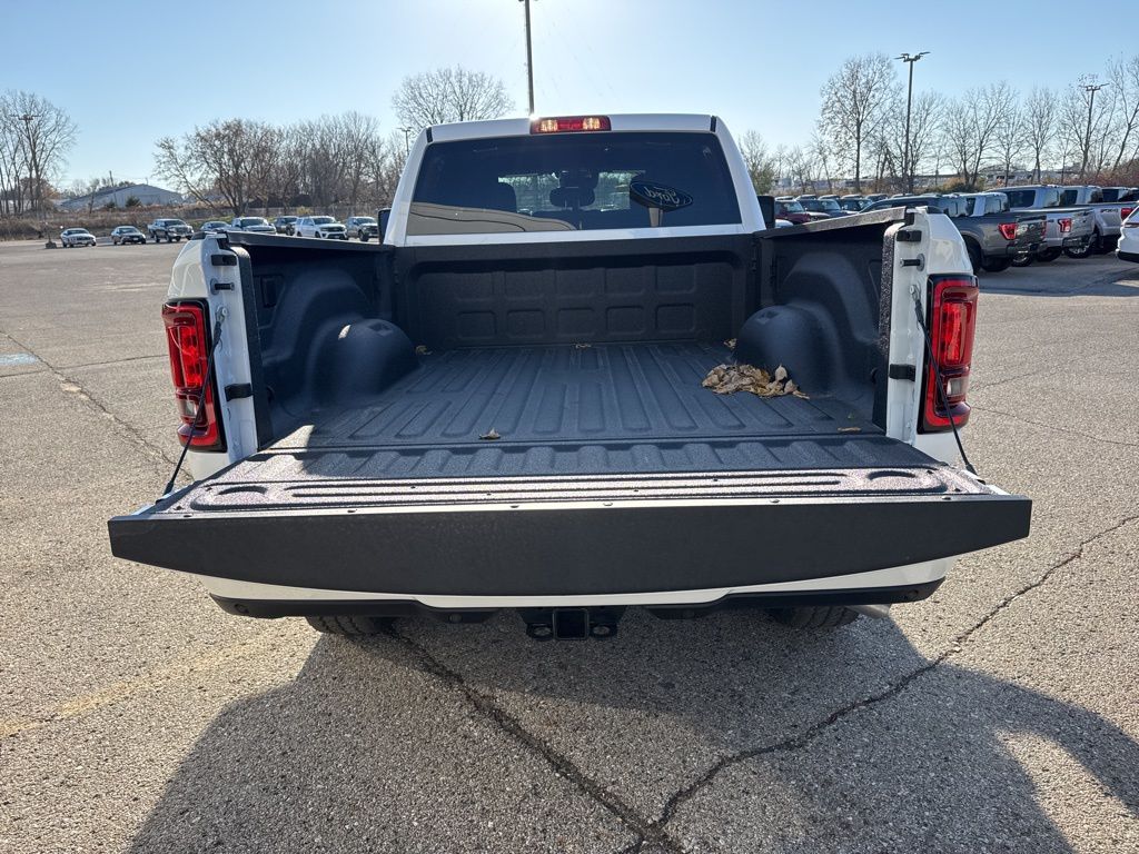 2026 RAM 3500 Big Horn - Photo 19