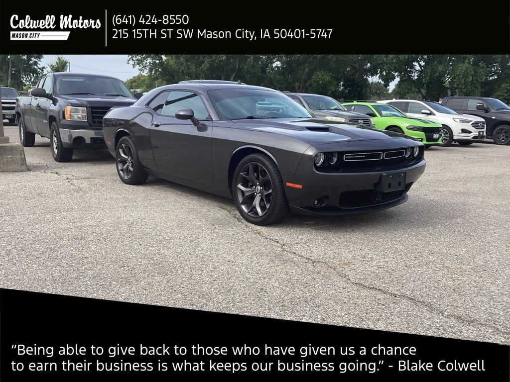 2018 Dodge Challenger SXT Plus's photo