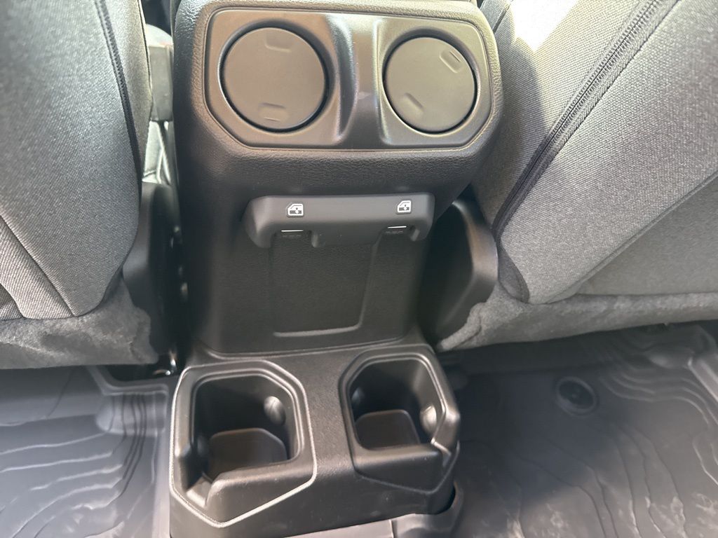 2026 Jeep Wrangler 4-Door Willys - Photo 19
