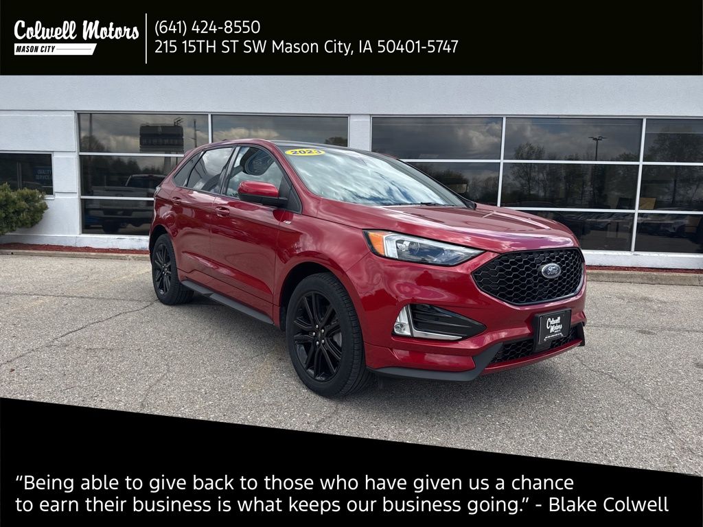 2023 Ford Edge ST-Line AWD's photo