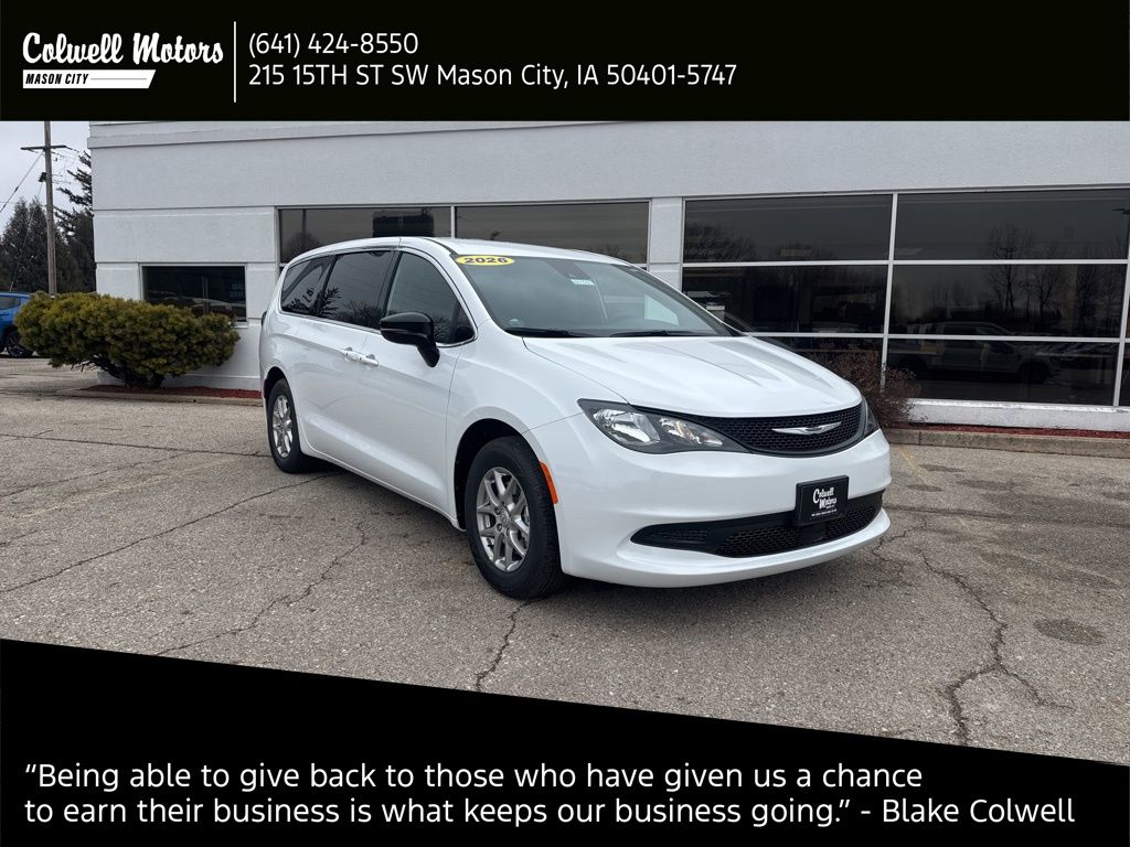 2026 Chrysler Voyager LX's photo