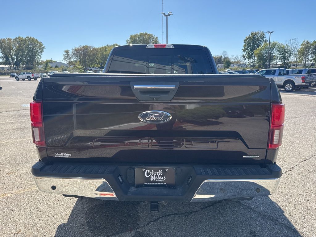 2018 Ford F-150 Lariat photo 2