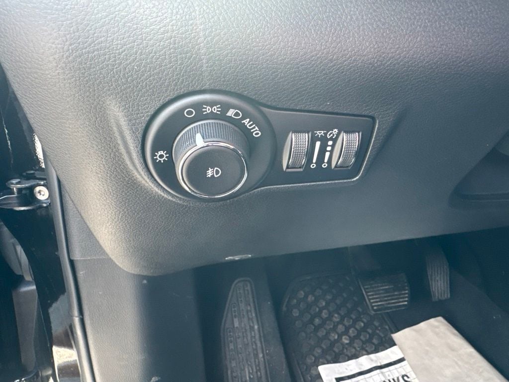 2026 Jeep Compass Latitude Altitude - Photo 13