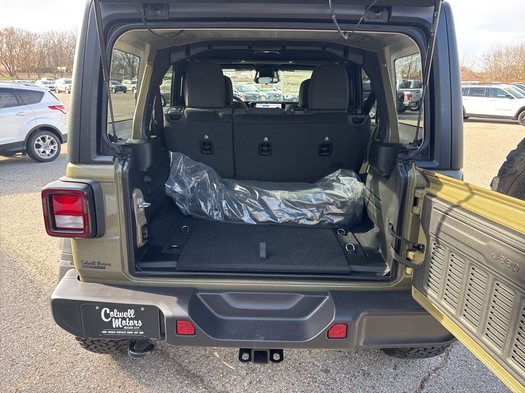 2026 Jeep Wrangler 4-Door Willys - Photo 20