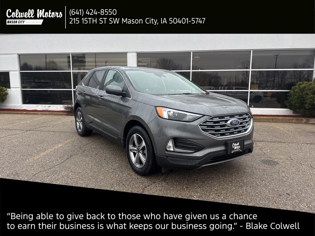 2022 Ford Edge SEL's photo