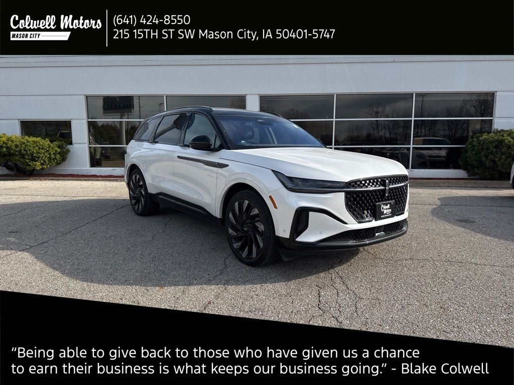 2024 Lincoln Nautilus Reserve's photo