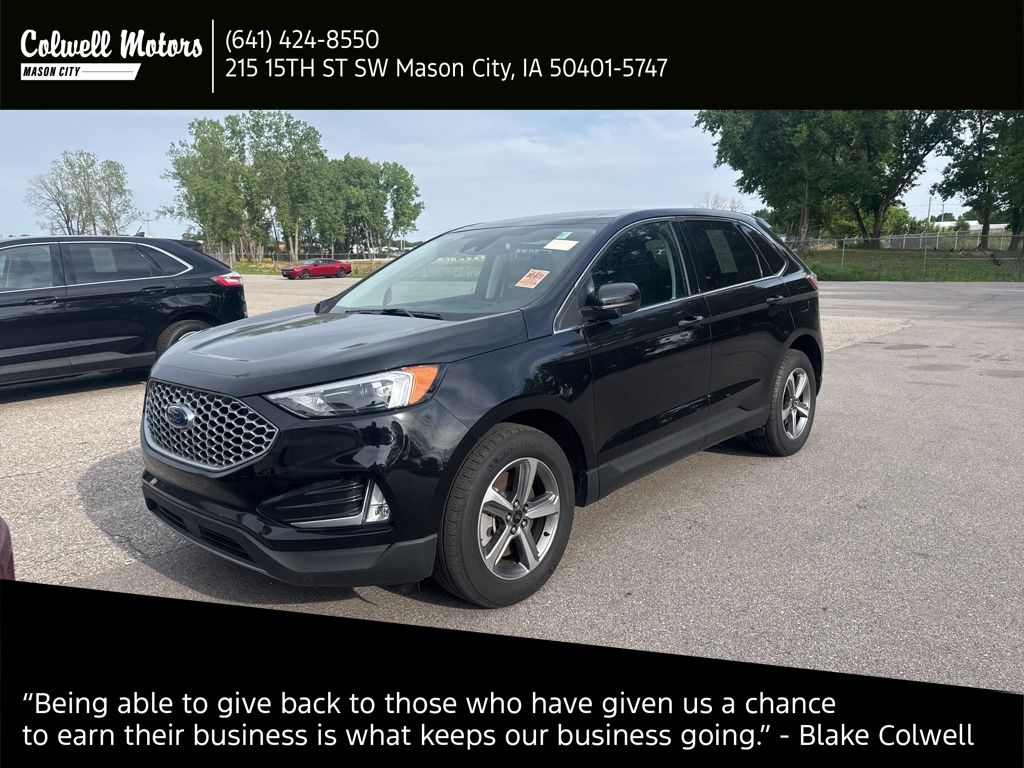 2024 Ford Edge SEL AWD's photo