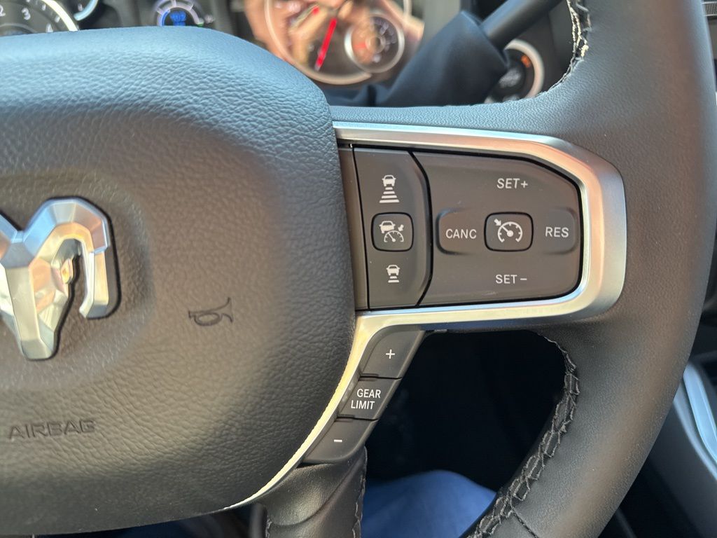 2026 RAM 3500 Big Horn - Photo 12