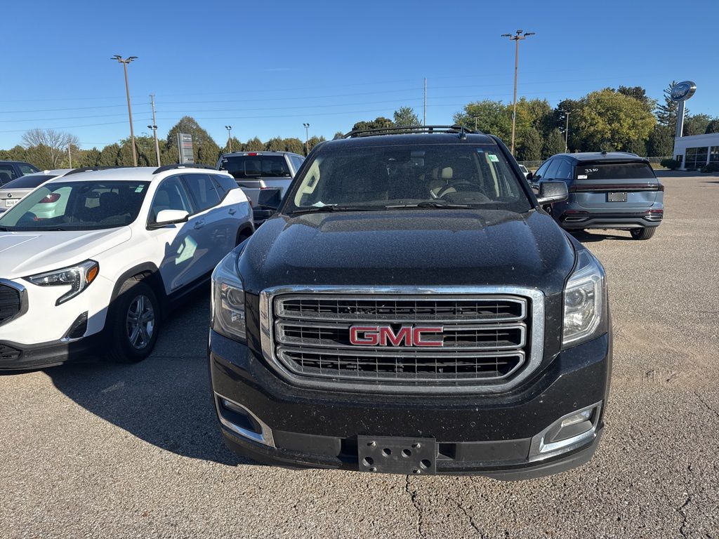2017 Gmc Yukon XL SLT photo 2