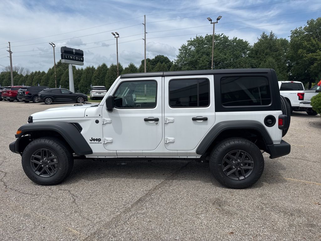2025 Jeep Wrangler Sport photo 4