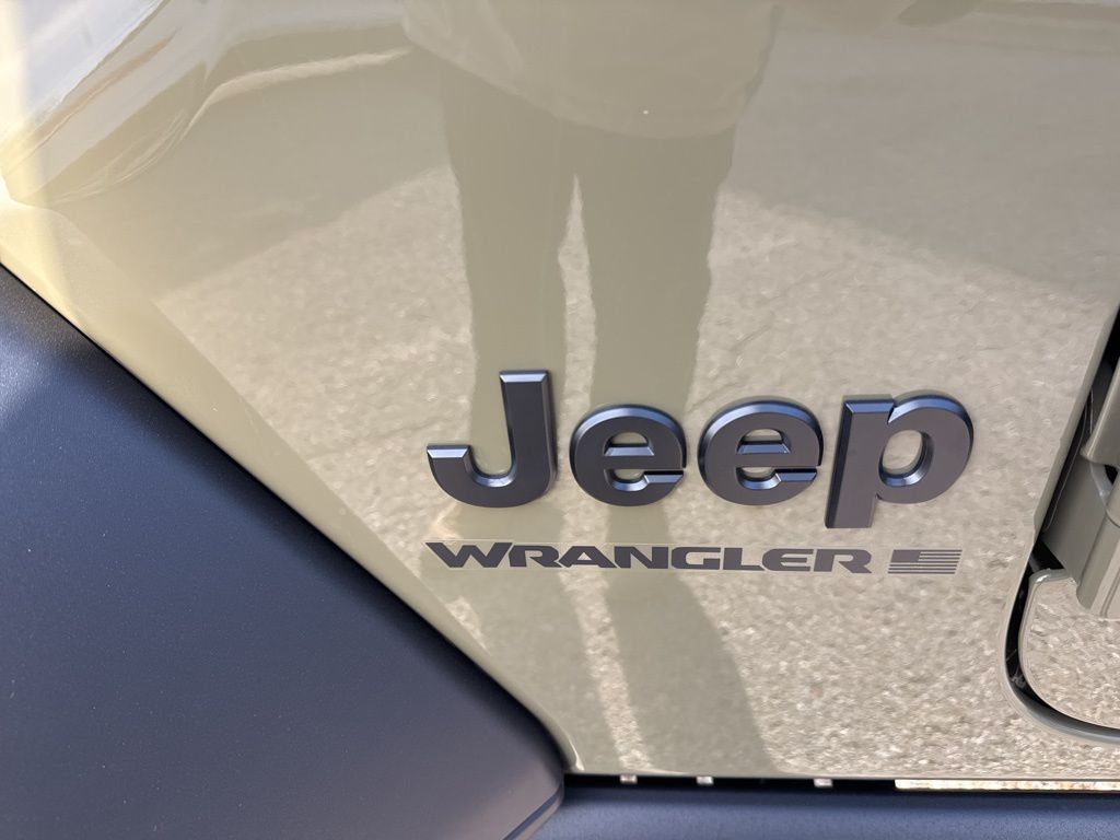 2026 Jeep Wrangler 4-Door Willys - Photo 24