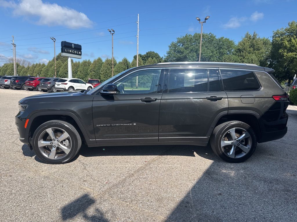 2022 Jeep Cherokee Limited photo 3