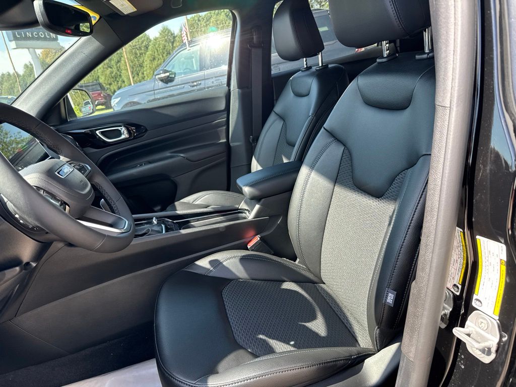 2026 Jeep Compass Latitude Altitude - Photo 10