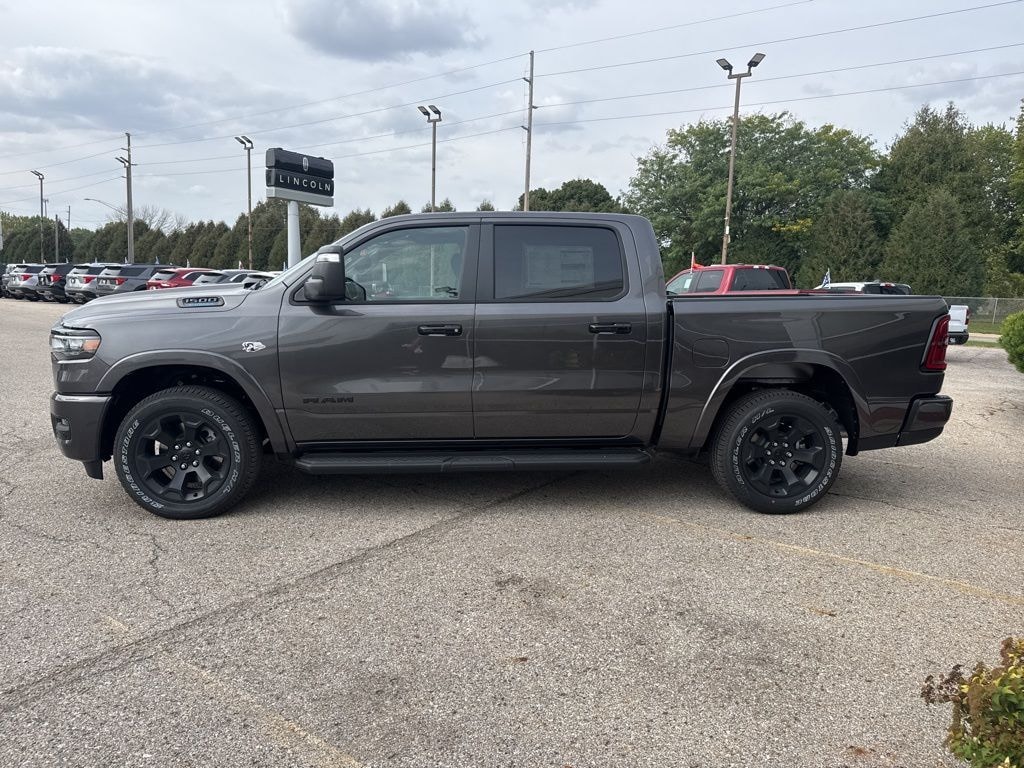 New 2026 Ram 1500 BIG HORN CREW CAB 4X4 5'7 BOX Pickup