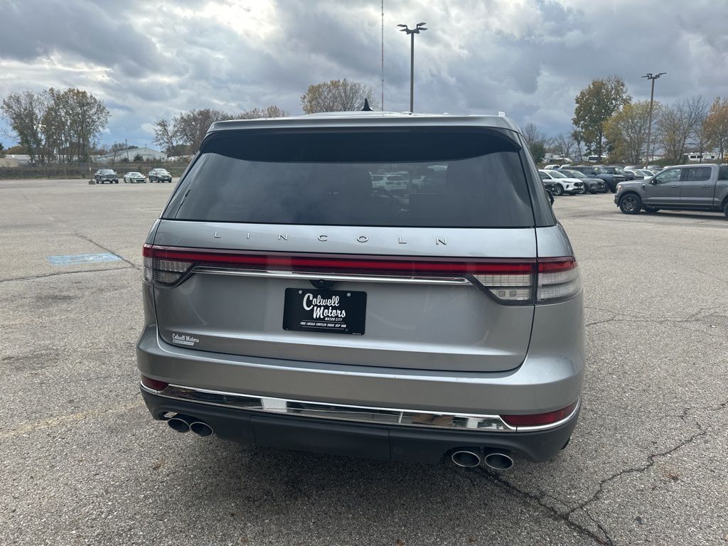 2021 Lincoln Aviator Reserve photo 4