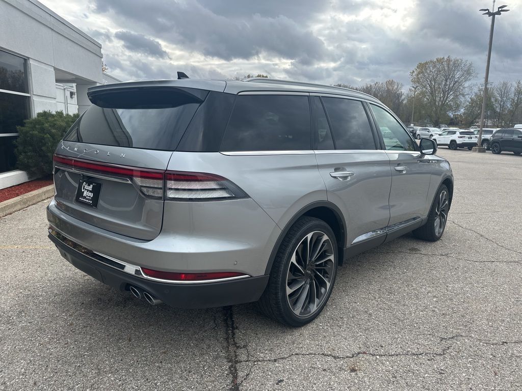 2021 Lincoln Aviator Reserve photo 3