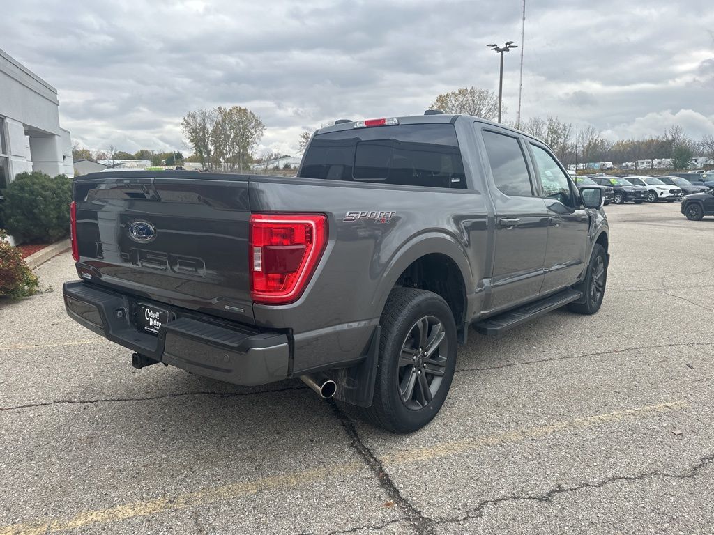 2023 Ford F-150 XLT photo 3