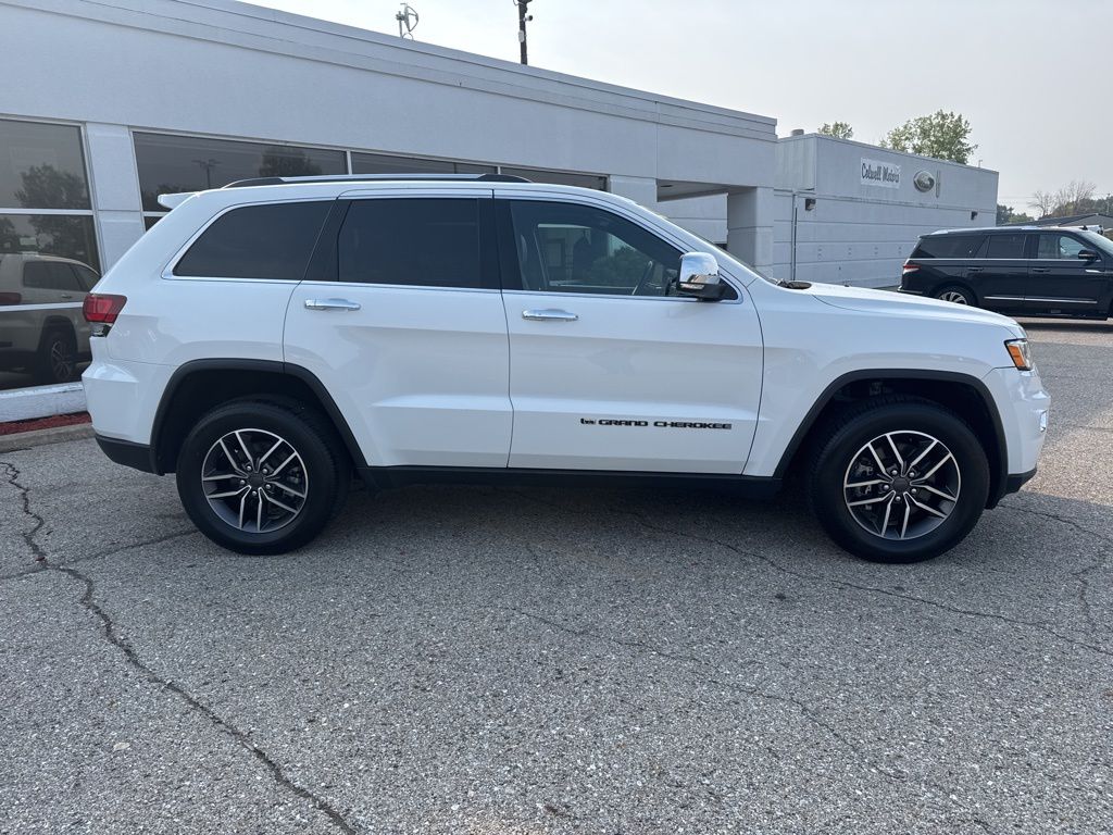 2022 Jeep Cherokee Limited photo 2