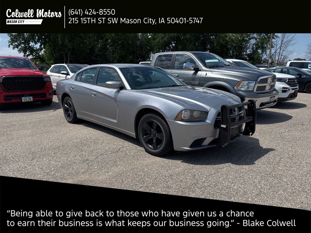 2014 Dodge Charger SE's photo