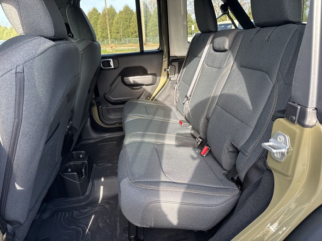 2026 Jeep Wrangler 4-Door Willys - Photo 18