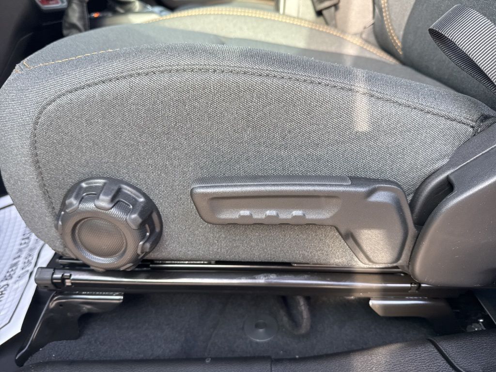 2026 Jeep Wrangler 4-Door Willys - Photo 8