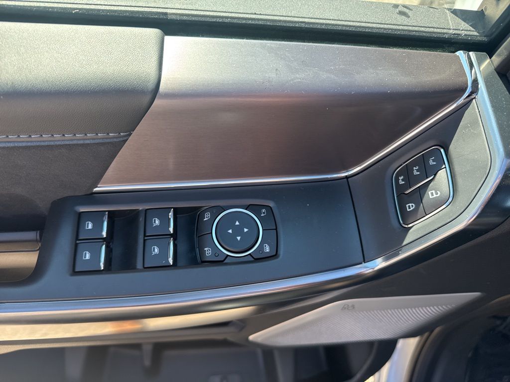 2025 Ford F-150 Platinum - Photo 9