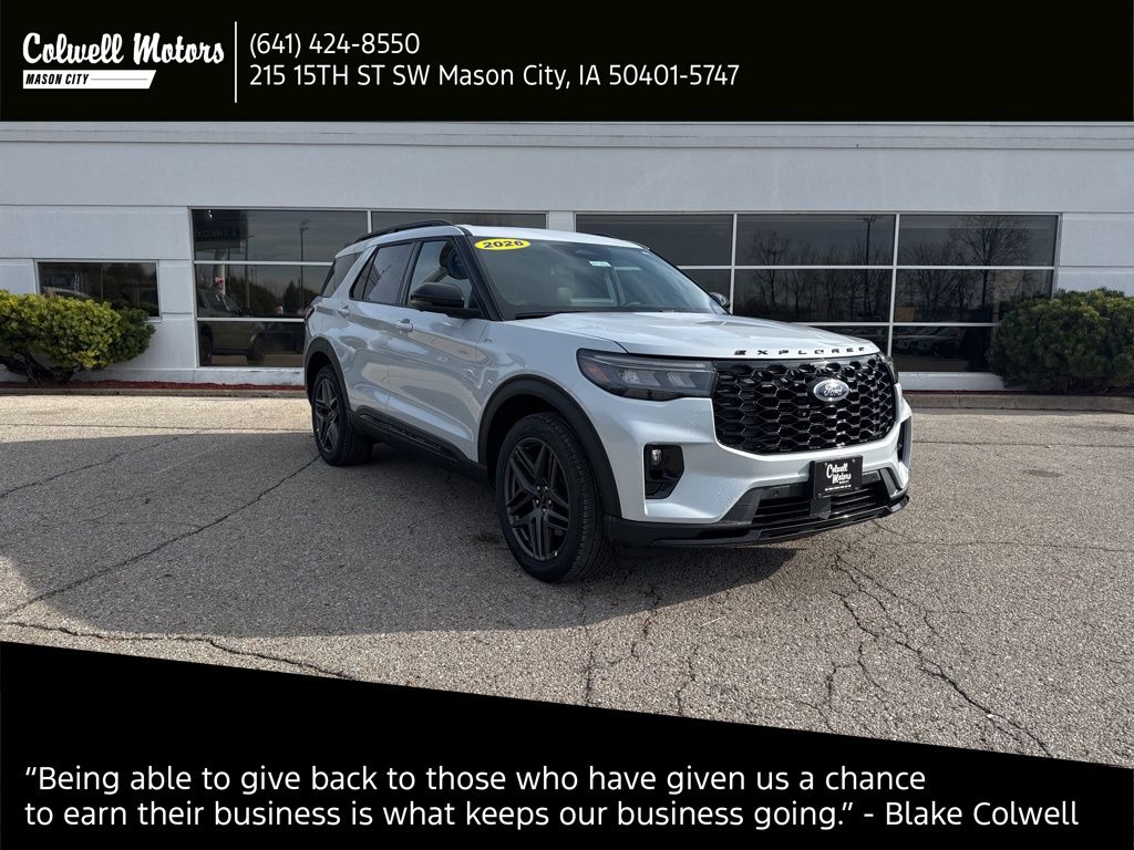 2026 Ford Explorer ST-LINE's photo